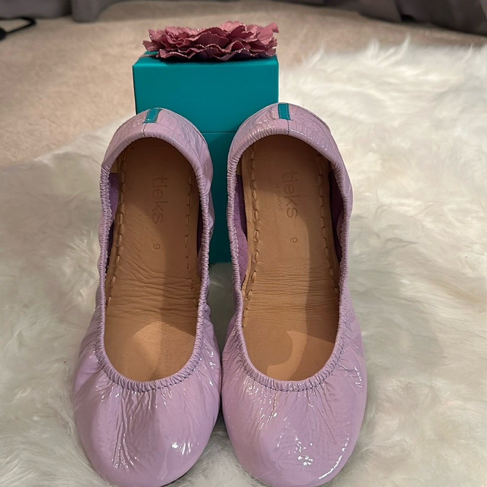 Lavender Tieks size 9 worn once or twice